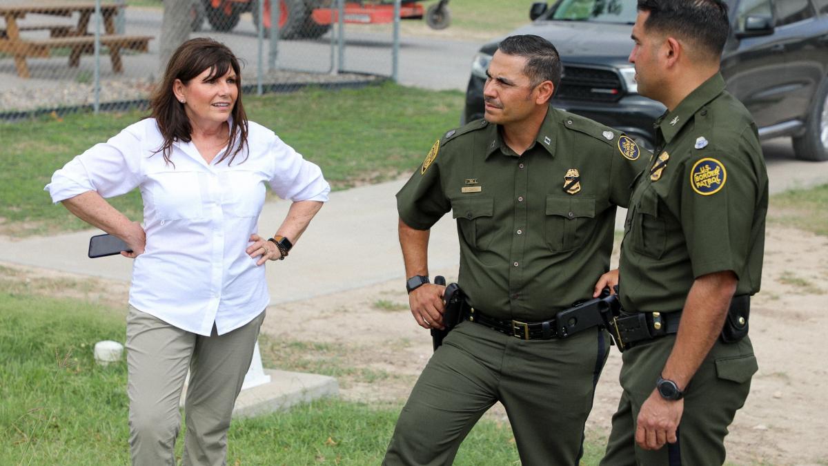 Congresswoman Harshbarger with Border Patrol